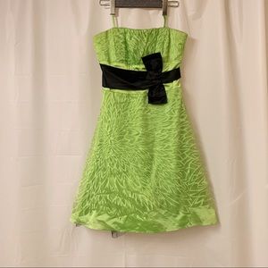 le chateau Green Dresses for Women on Sale up to 90% Off: Poshmark